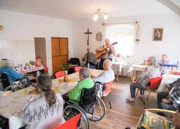 Duo Viola v Domově sv. Vavřince 