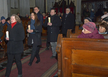 Ať světlo vítězí nad tmou nejen v adventu